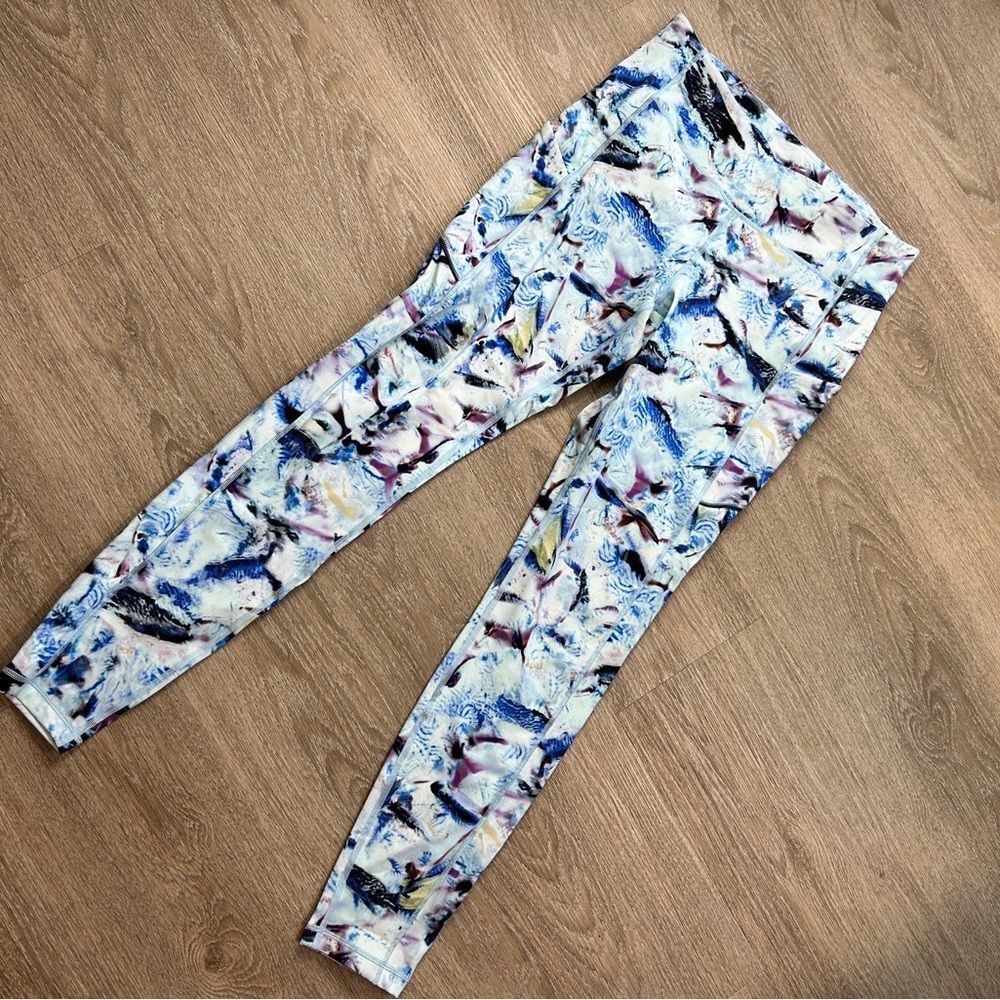 LULULEMON | Speed Up Tight 28" Blue White Pattern